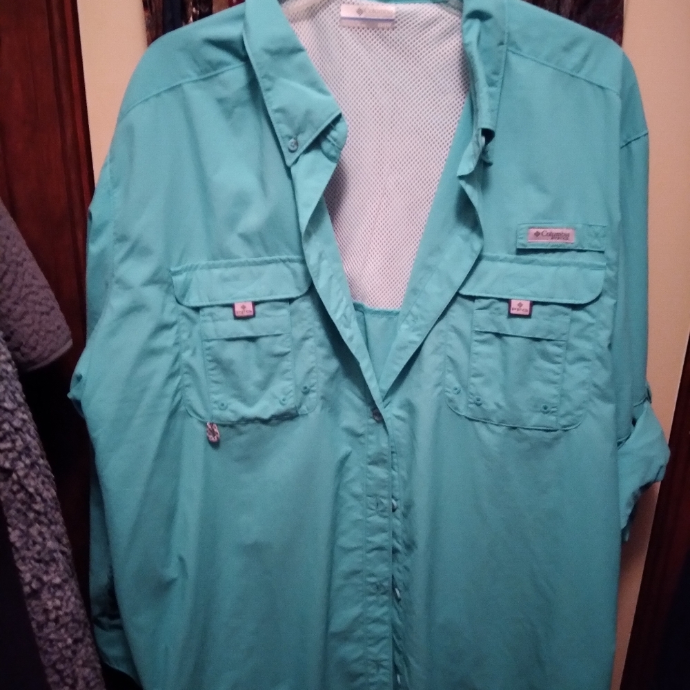 Columbia pfg shirt